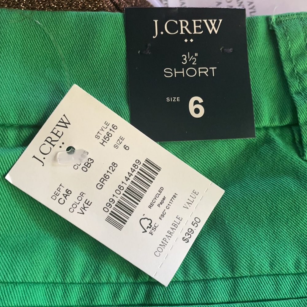 J.Crew NWT Kelly Green Shorts size 6, 3.5” long